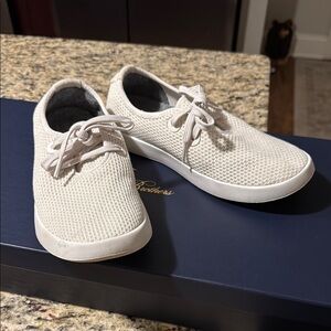 White Knit Casual Sneakers